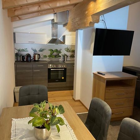 Haus Alt St. Anton Apartment Sankt Anton am Arlberg Exterior photo