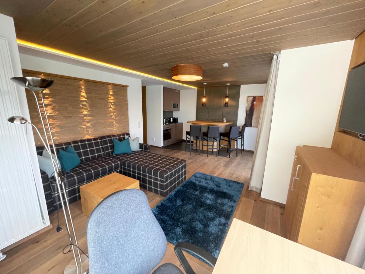 Haus Alt St. Anton Apartment Sankt Anton am Arlberg Exterior photo