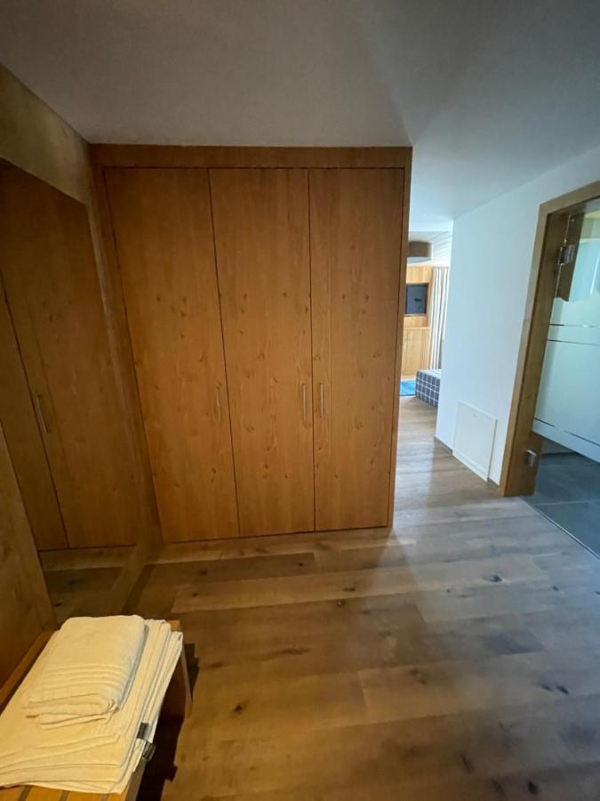 Haus Alt St. Anton Apartment Sankt Anton am Arlberg Exterior photo